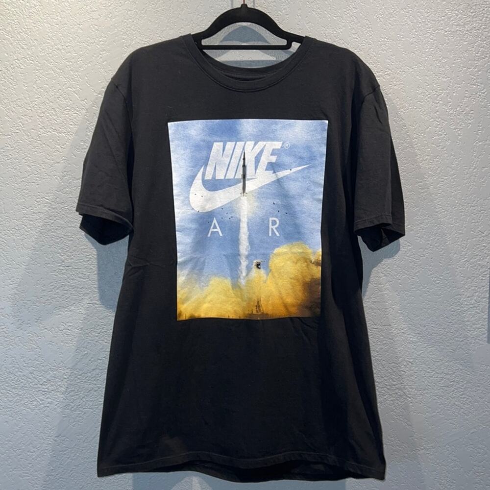 Nike Tee Athletic Cut - NWOT - Size L